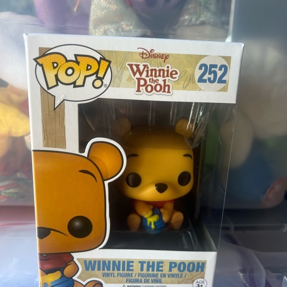 Funko Other - Disney Funko Pop! Vinyl: Disney - Winnie the Pooh (Seated) #252 New